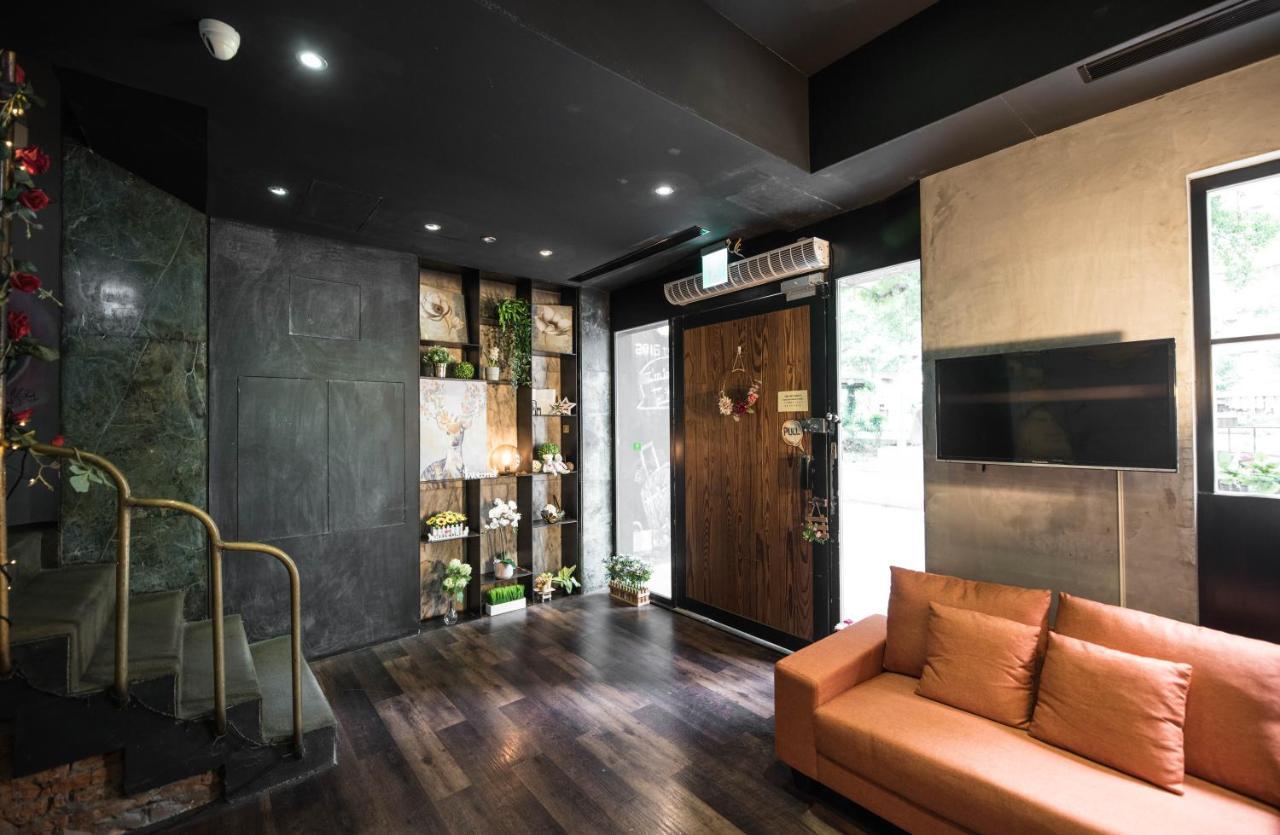在家行旅At Home Hotel 臺北 外观 照片